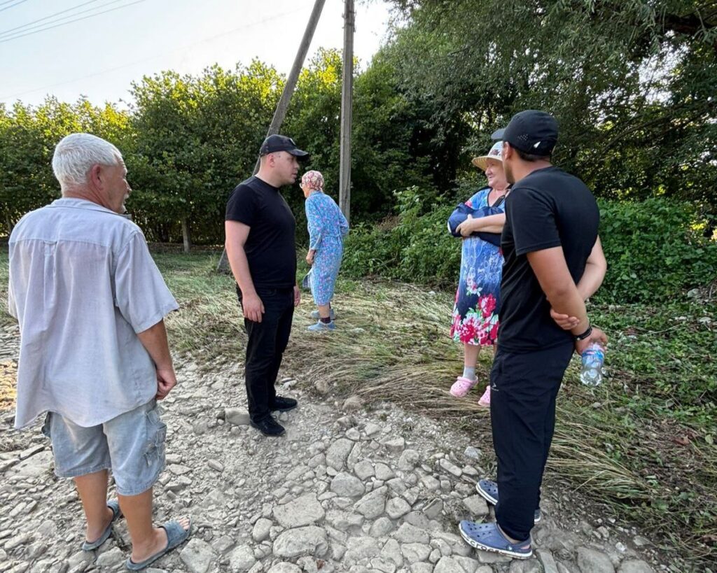 Глава Туапсе Сергей Бойко проверил как идут работы по восстановлению водовода в Лермонтово 2 1000000543 Туапсе инфо
