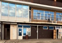 Кого с помощью главы сносят с пляжей?