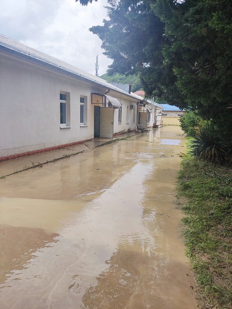 Кто перекрыл ливневую канализацию в пгт Новомихайловский? 1 1000239690 Туапсе инфо