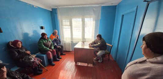 Муниципальный депутат Николай Жогалев встретился с жителями ст. Чинары. Видео