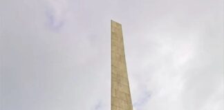 «Горбатый» памятник останется туапсинцам навсегда?! Туапсе инфо