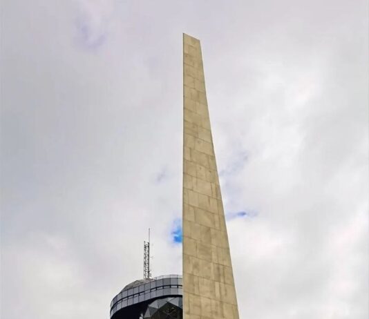 «Горбатый» памятник останется туапсинцам навсегда?!