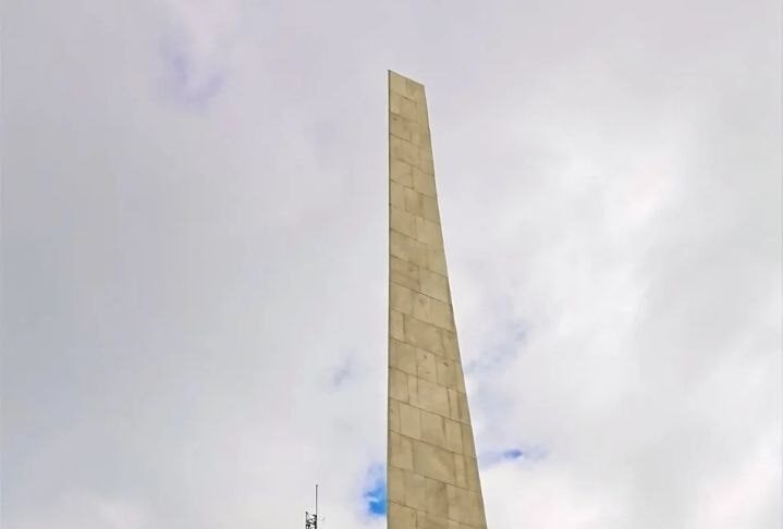 «Горбатый» памятник останется туапсинцам навсегда?! Туапсе инфо