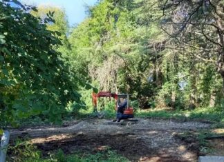 Под Туапсе благоустраивают первую часть Сквера Памяти Героям IMG 20261019 212106 708 Туапсе инфо